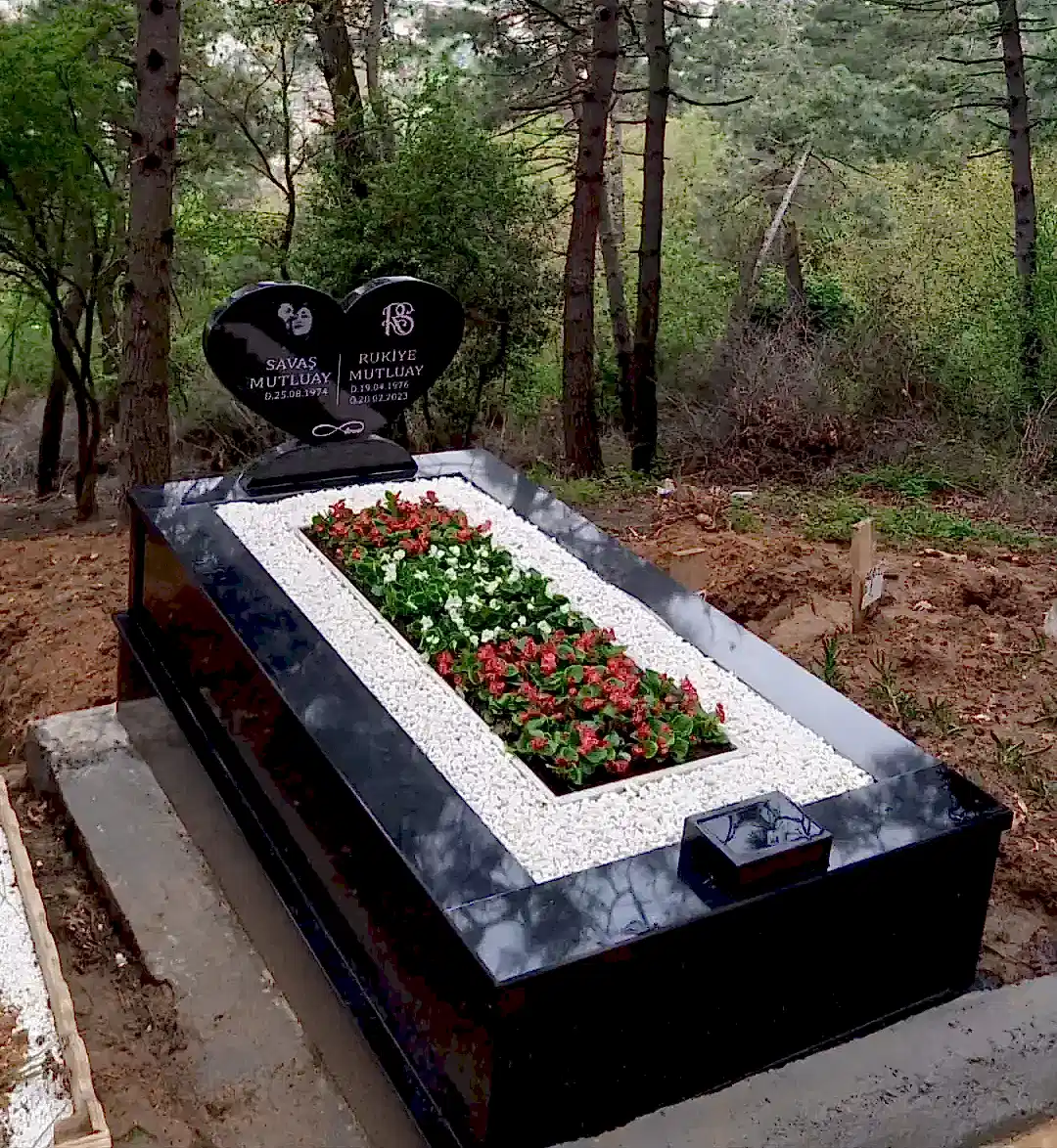 Mezar Çiçeklendirme<i class="rhicon rhi-arrow-circle-right floatright"></i>